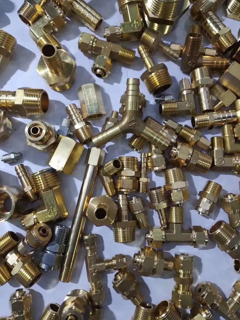 工業(yè)設(shè)備與工具 關(guān)鍵配件與材料的綜合指南